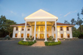 Amani Safari Lodge and Restaurant